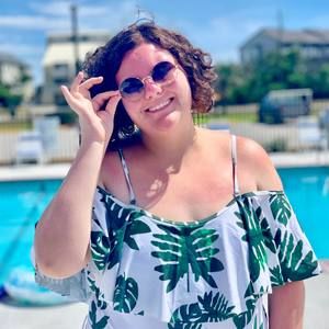 Meet your Posher, Amy